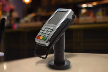 yeni nəsil nəzarət-kassa aparatları