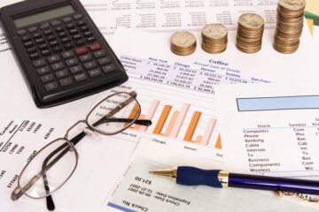 gəlirlər və xərclər